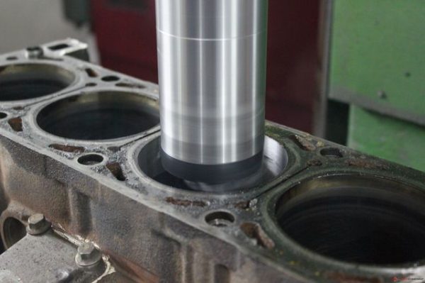 Как сделать двигатель с компрессором на ваз 2106? Пошаговая инструкция по установке карбюратора