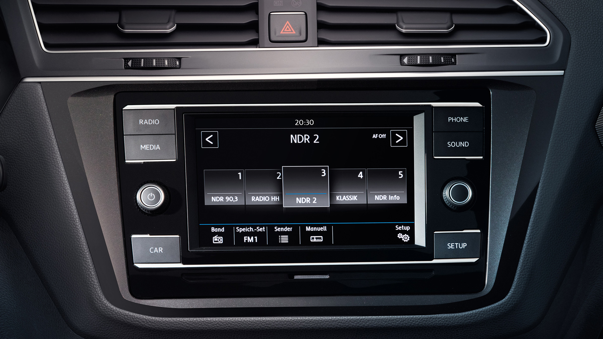 Media 06. Volkswagen Tiguan 2017 магнитола. Штатная аудиосистема Tiguan 2019. Магнитолы для VW Tiguan 2. Composition Colour Tiguan 2.